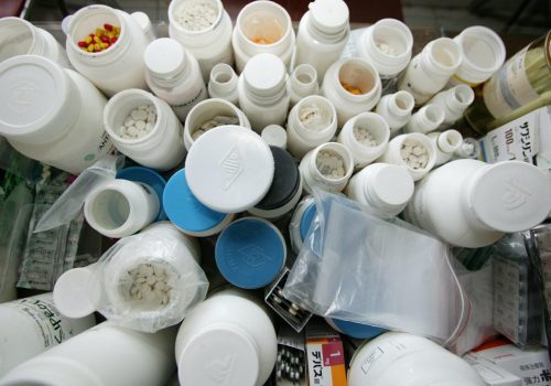 OMS resalta la importancia de frenar la falsificación de medicamentos