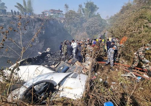 Pasajero graba momento del accidente en Nepal, donde murieron 67 personas