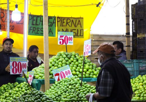 Inflación en México se desacelera en primera mitad de febrero
