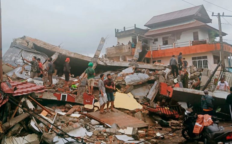 Sismo de magnitud 7.3 sacude Sumatra en Indonesia: ¿Alerta de tsunami activada?