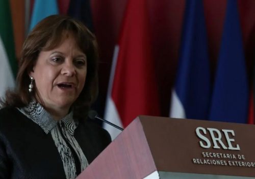 Renuncia Martha Delgado a la SRE para sumarse a la campaña de Marcelo Ebrard