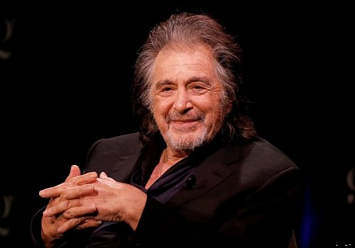 Al Pacino rebasa a Robert De Niro tras convertirse en padre a los 83 años
