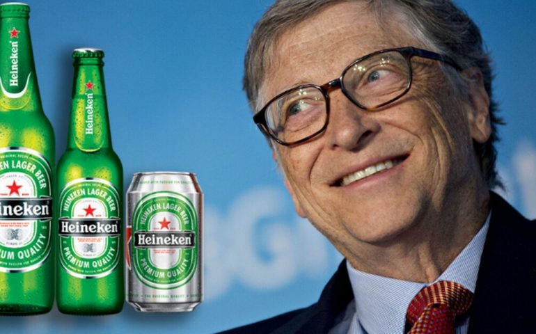 Cerveza hecha con agua reciclada del inodoro, la nueva idea de negocio de Bill Gates