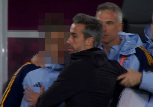 Jorge Vilda en la polémica tras manosear a la segunda entrenadora al final de la copa mundial