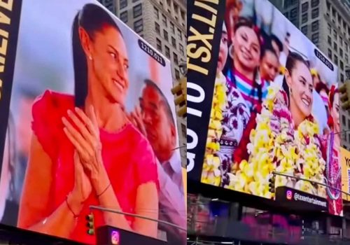 PAN presenta queja tras anuncios de Sheinbaum en el Times Square en NY