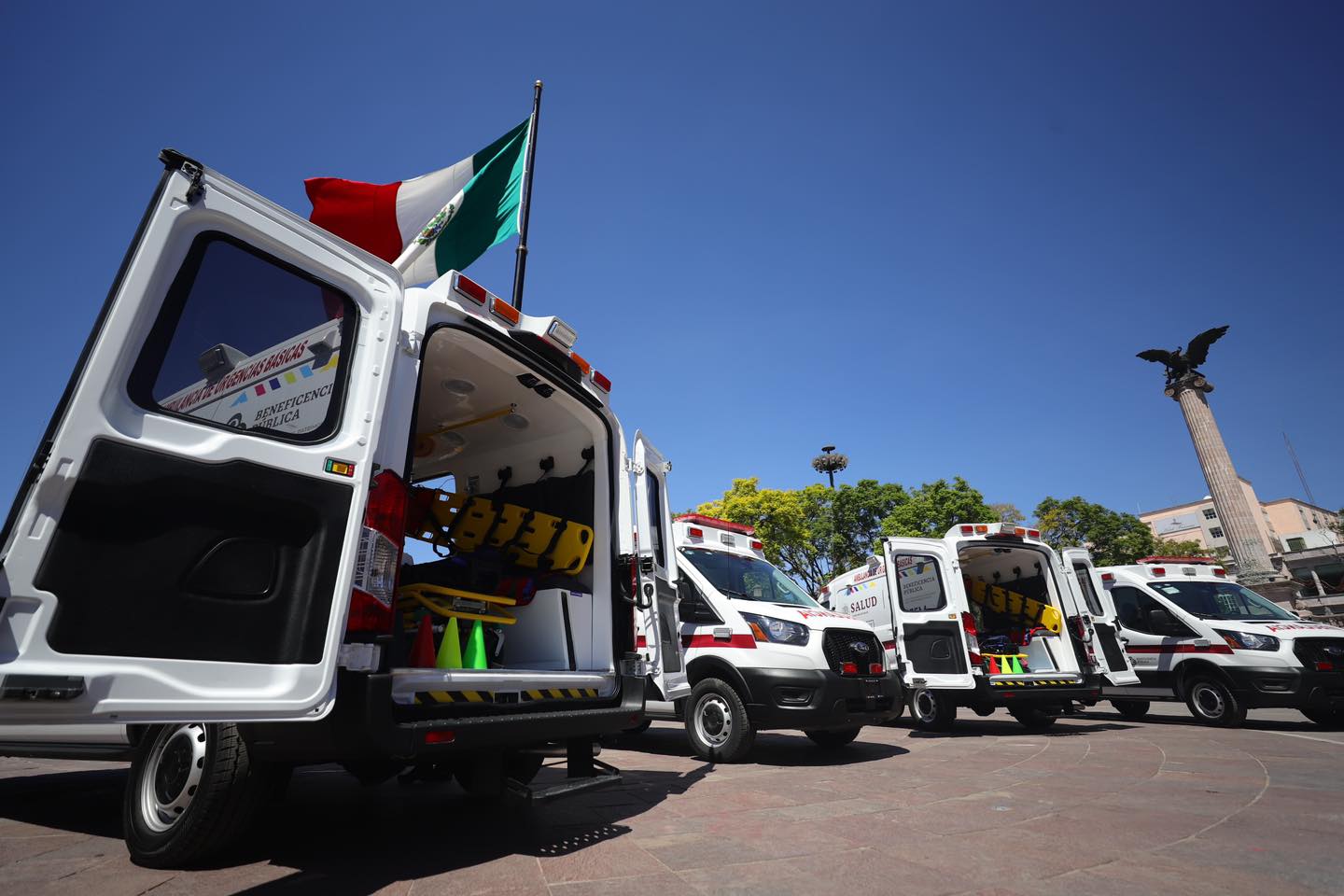 RECIBE TERE JIMÉNEZ NUEVAS AMBULANCIAS Y CERCA DE 700 APOYOS DE LA BENEFICENCIA PÚBLICA PARA AGUASCALIENTES