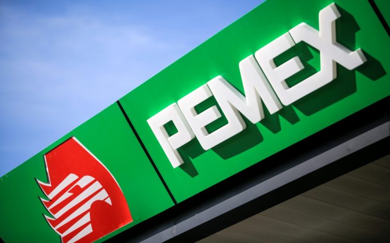 Pemex pide urgentemente a SHCP reunión por falta de pagos a Hokchi Energy