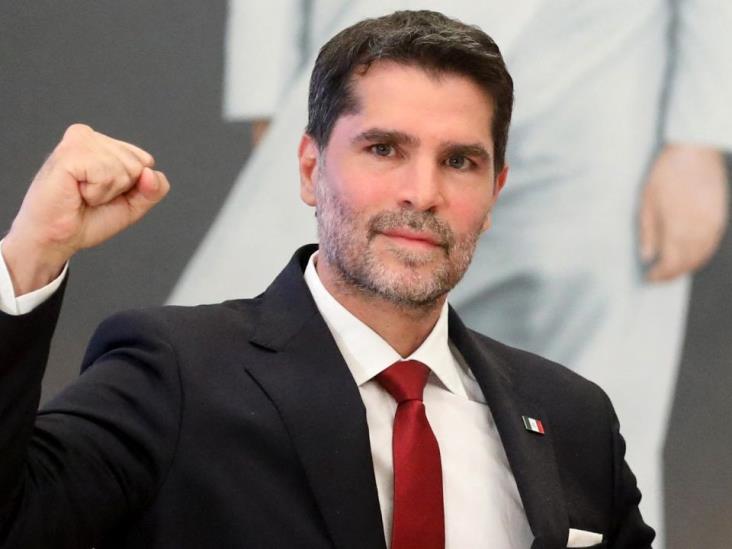 Eduardo Verástegui se Registra como Candidato Independiente en México