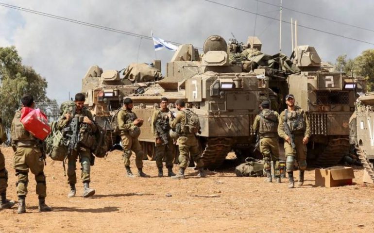 Israel prepara incursión terrestre en franja de Gaza controlada por Hamas