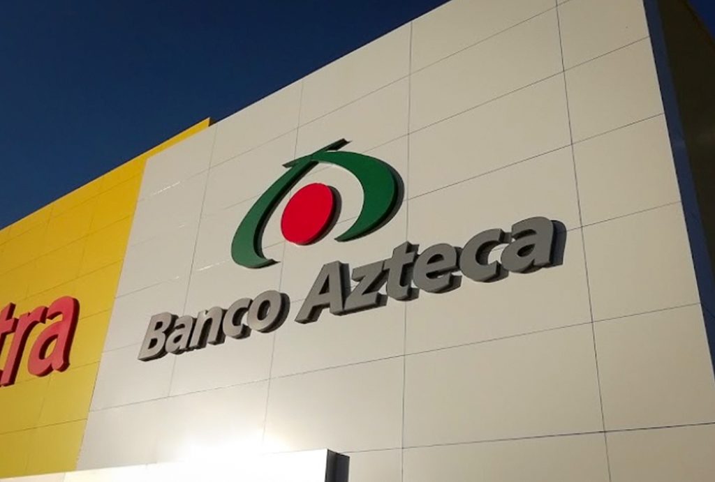 Usuarios incitan a clientes de Banco Azteca a retirar sus fondos antes de que caiga en quiebra