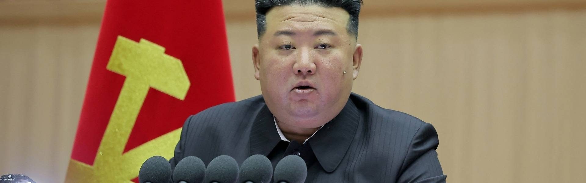 Kim Jong Un urge acelerar preparativos para la guerra