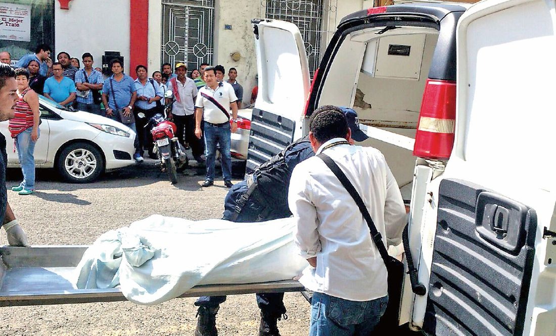 Niña de 11 años y menor de 16 son asesinados por no pagar el derecho de piso en Guanajuato