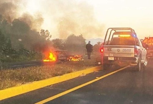 Detención de el hijo de «El Marro» deja al menos 15 vehículos incendiados en Guanajuato