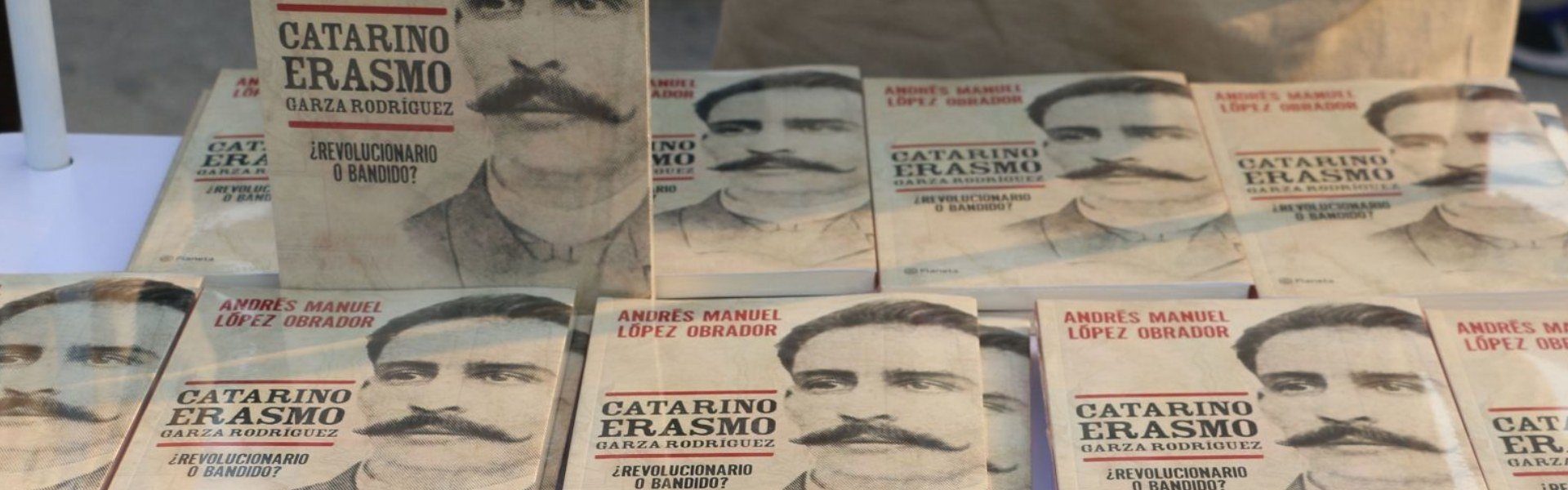 Sin permisos, llega comitiva de AMLO a Panamá para buscar restos de general revolucionario