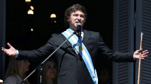 Diputados de Argentina aprueban la Ley Omnibus promovido por Milei