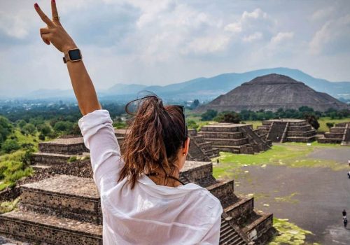 Crece derrama económica generada por turistas extranjeros en México durante 2023